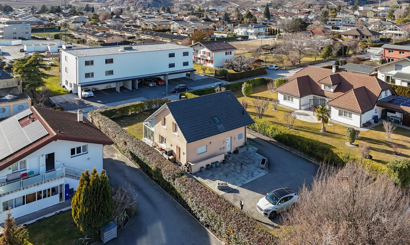 Schönes Familienhaus mit Garten und Jacuzzi in Ardon - Foto 2 von 11