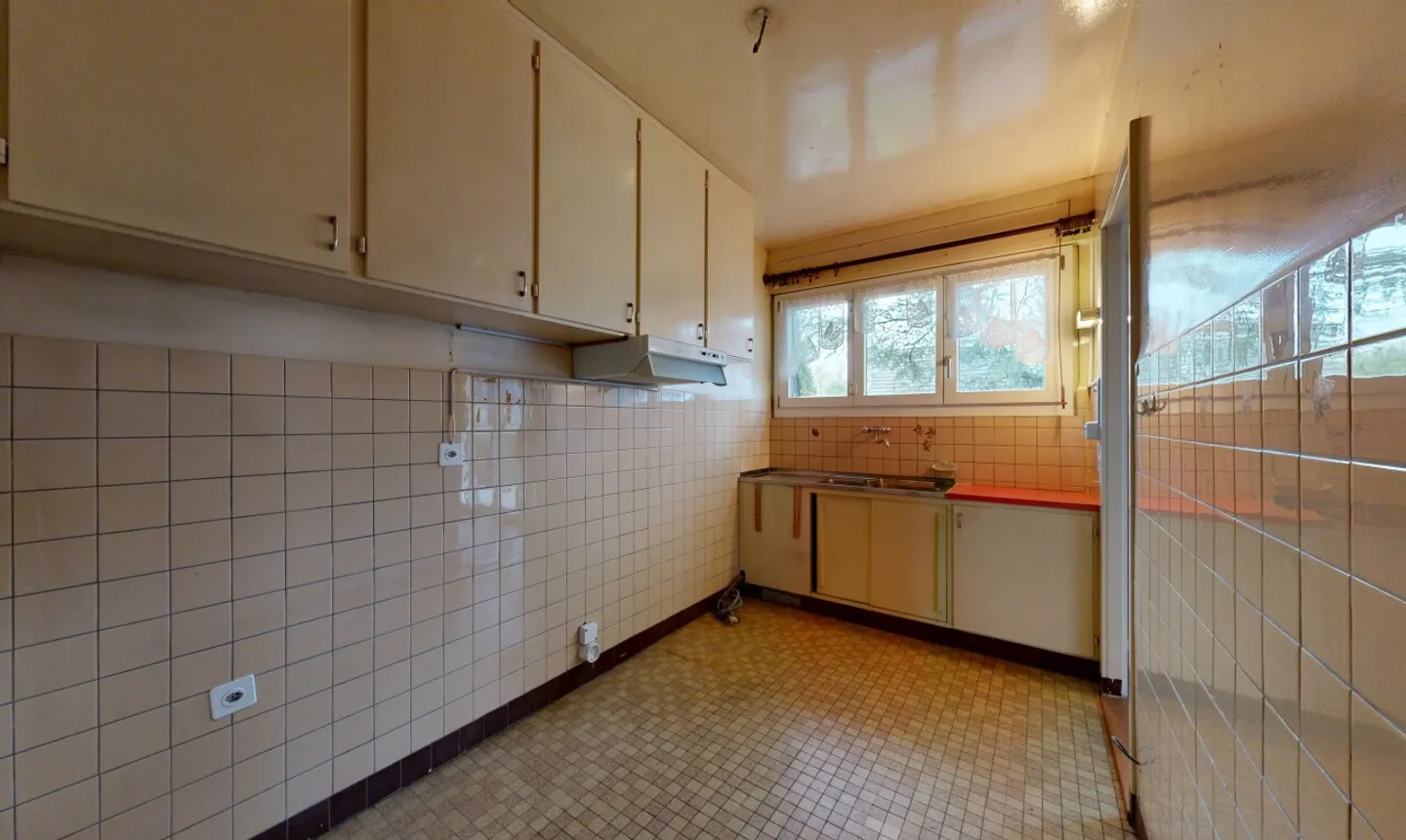 Onex, House with great potential - to renovate - quiet neighborhood - Photo 10 of 11