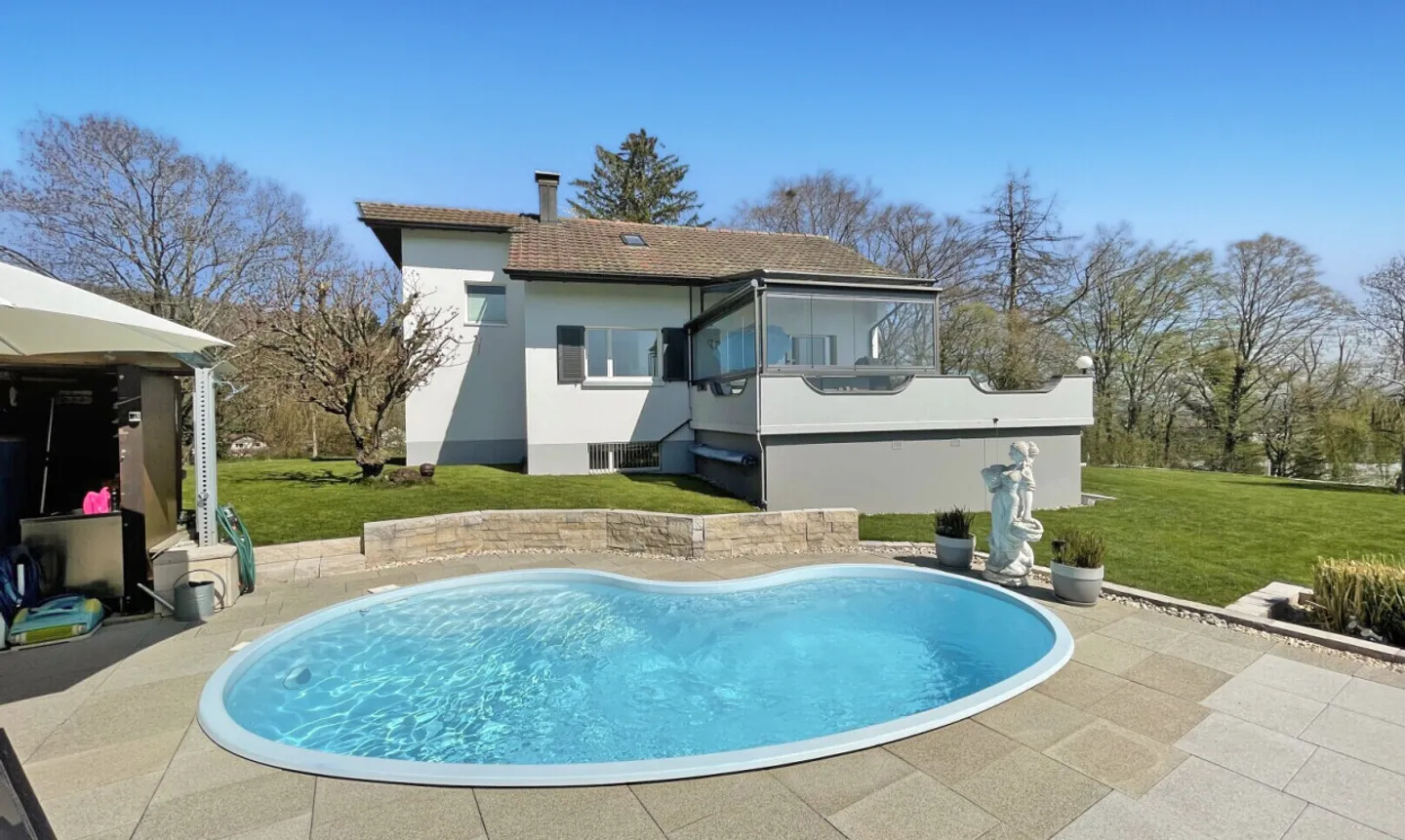 Luxuriöses Einfamilienhaus mit Aussicht - Foto 1 von 13