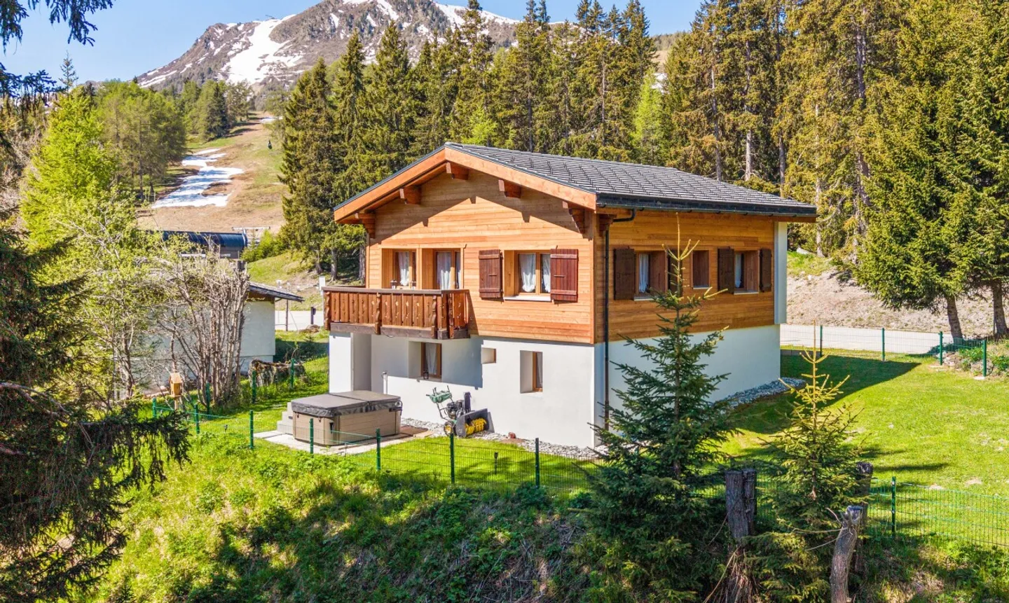 Chalet con spazio benessere - Foto 1 di 11