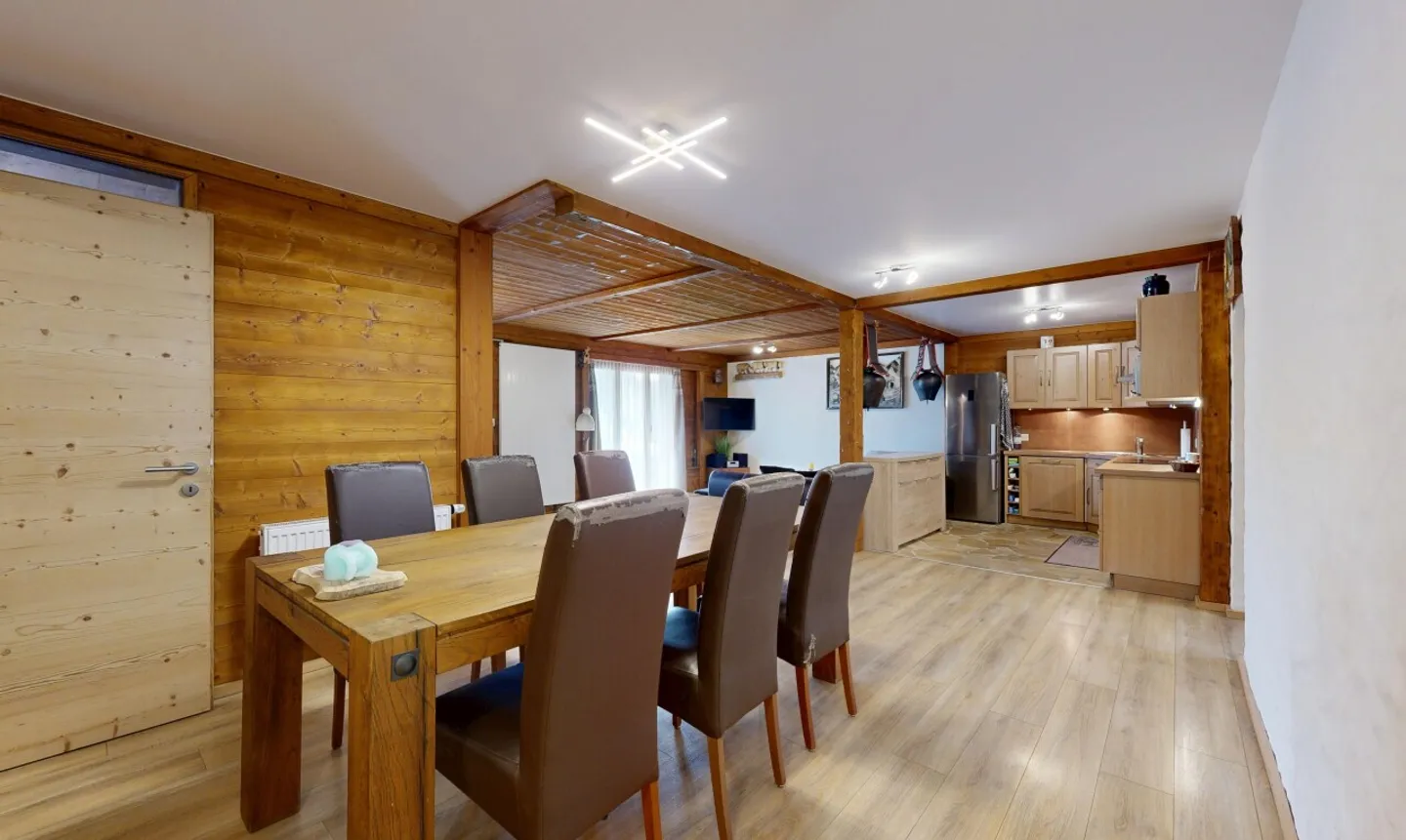 Spazioso appartamento con giardino privato vicino alle piste - Foto 1 di 11