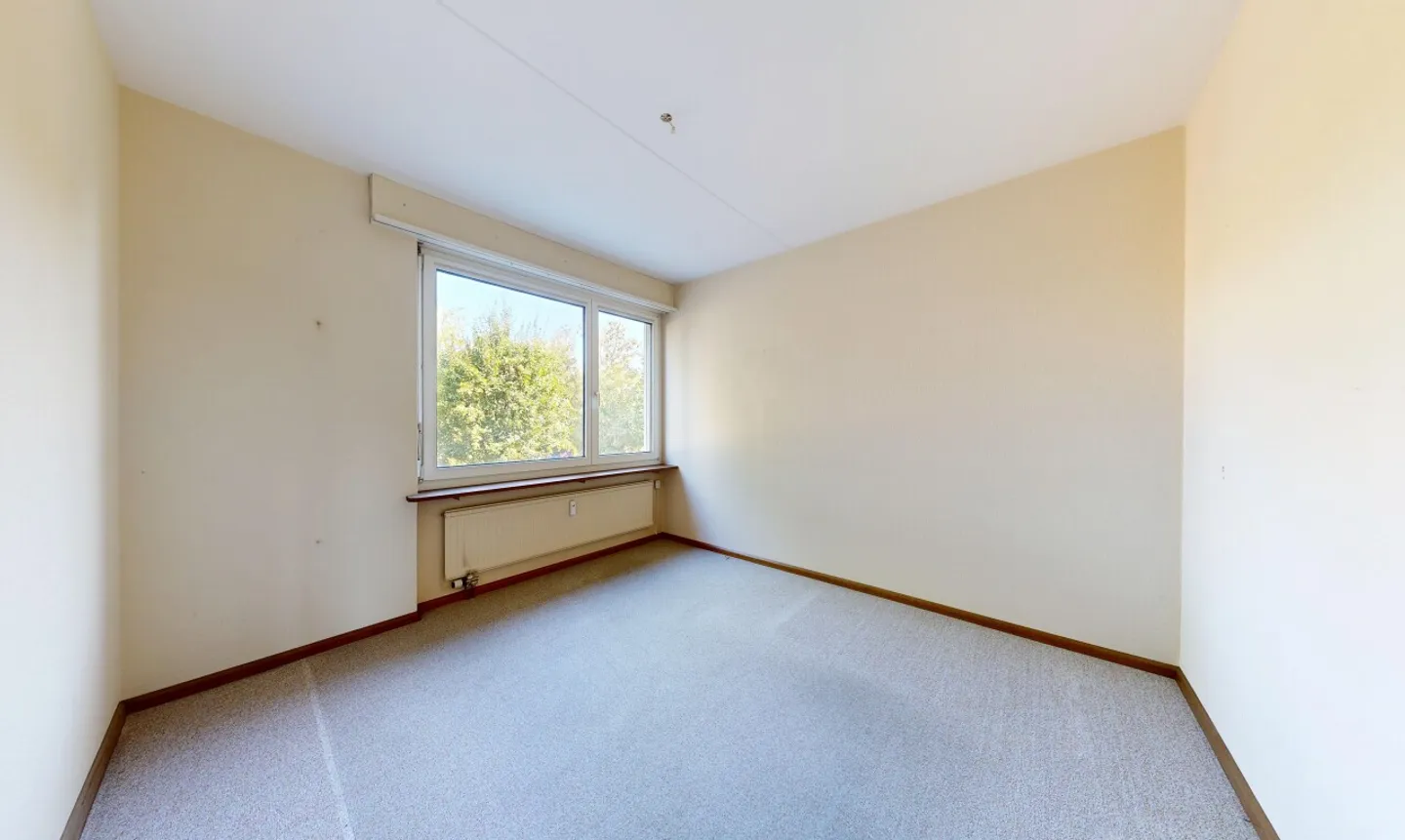 Practical 4-room apartment with large balcony in the Längi district - Photo 7 of 11