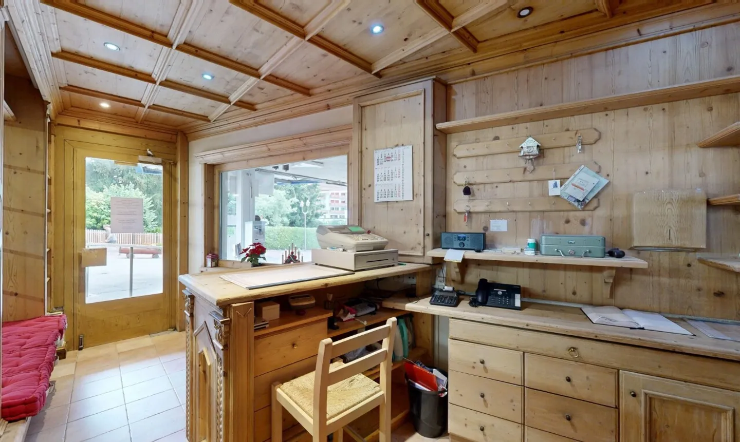 Commercial space ideally located in the heart of Crans-Montana - Photo 9 of 11