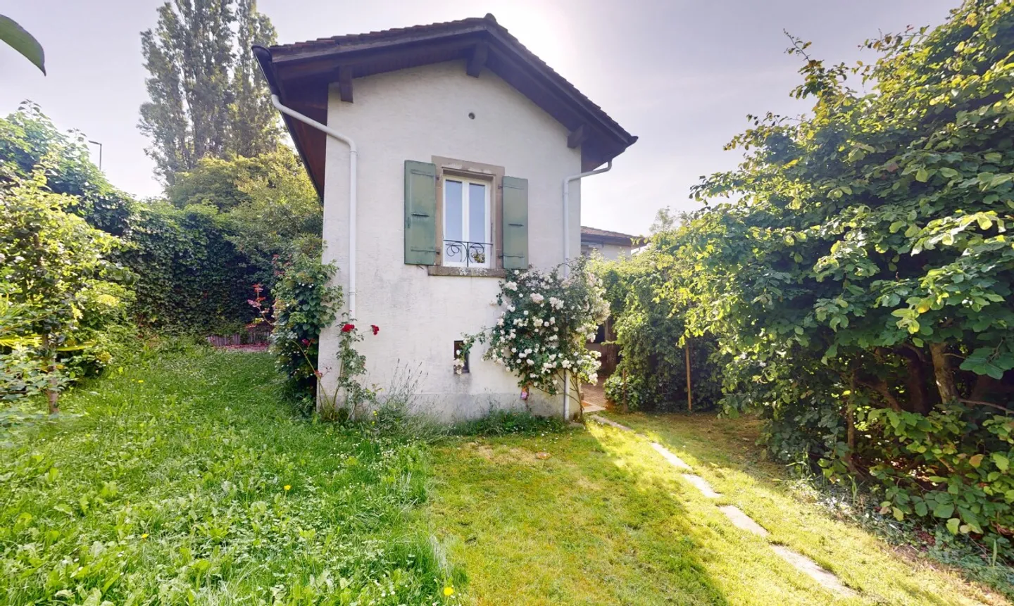 Casa ristrutturata con giardino in una posizione eccezionale - Foto 4 di 11