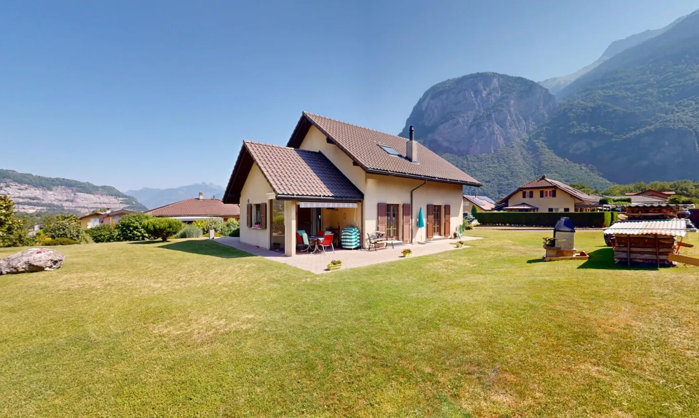Villa familiale spacieuse à St-Maurice - Photo 1 sur 11