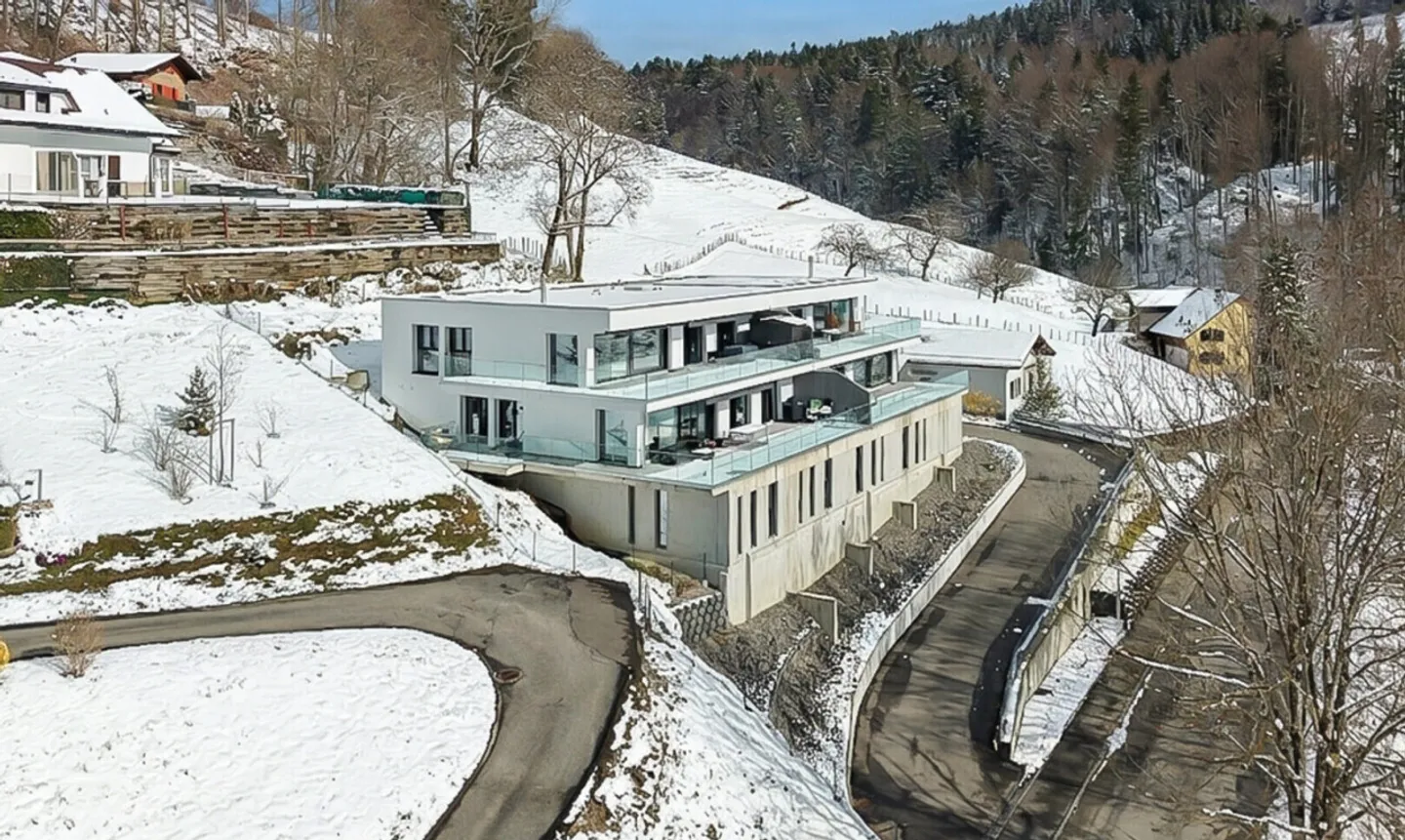 Wohnen mit Aussicht stilvolle Terrassenwohnung in Plasselb - Photo 1 of 11