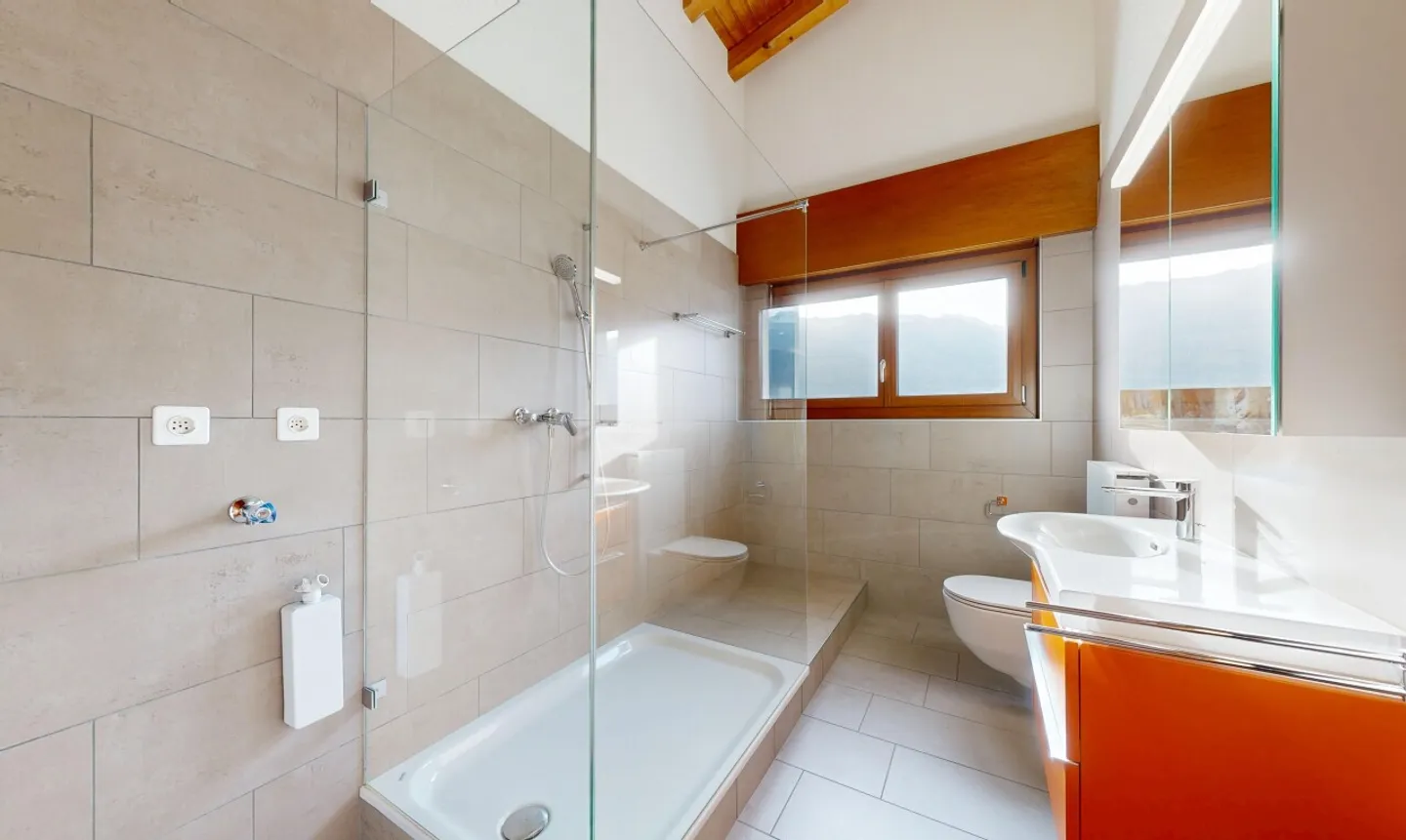 Conthey - 4 camere in mansarda - Terrazze generose - Foto 10 di 13