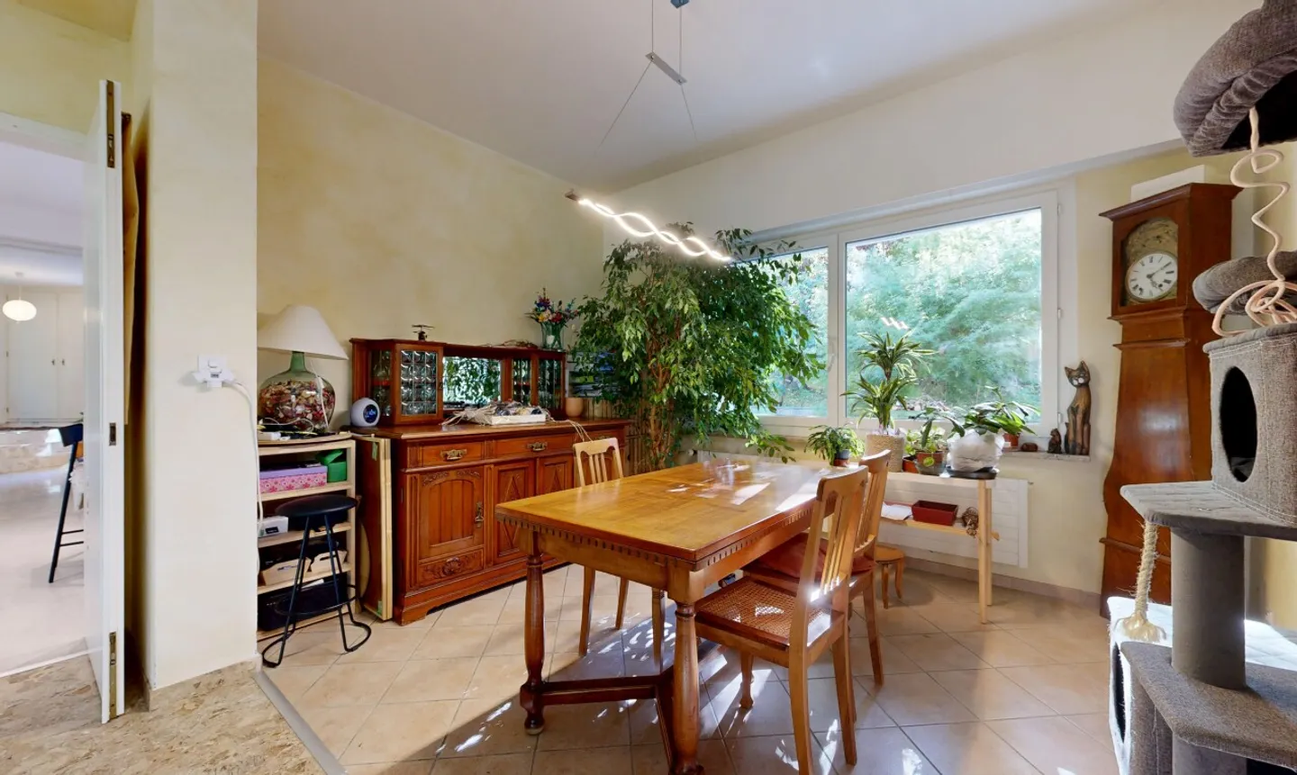 Magnificent 6.5-room house on 1,681 m² - Photo 8 of 11