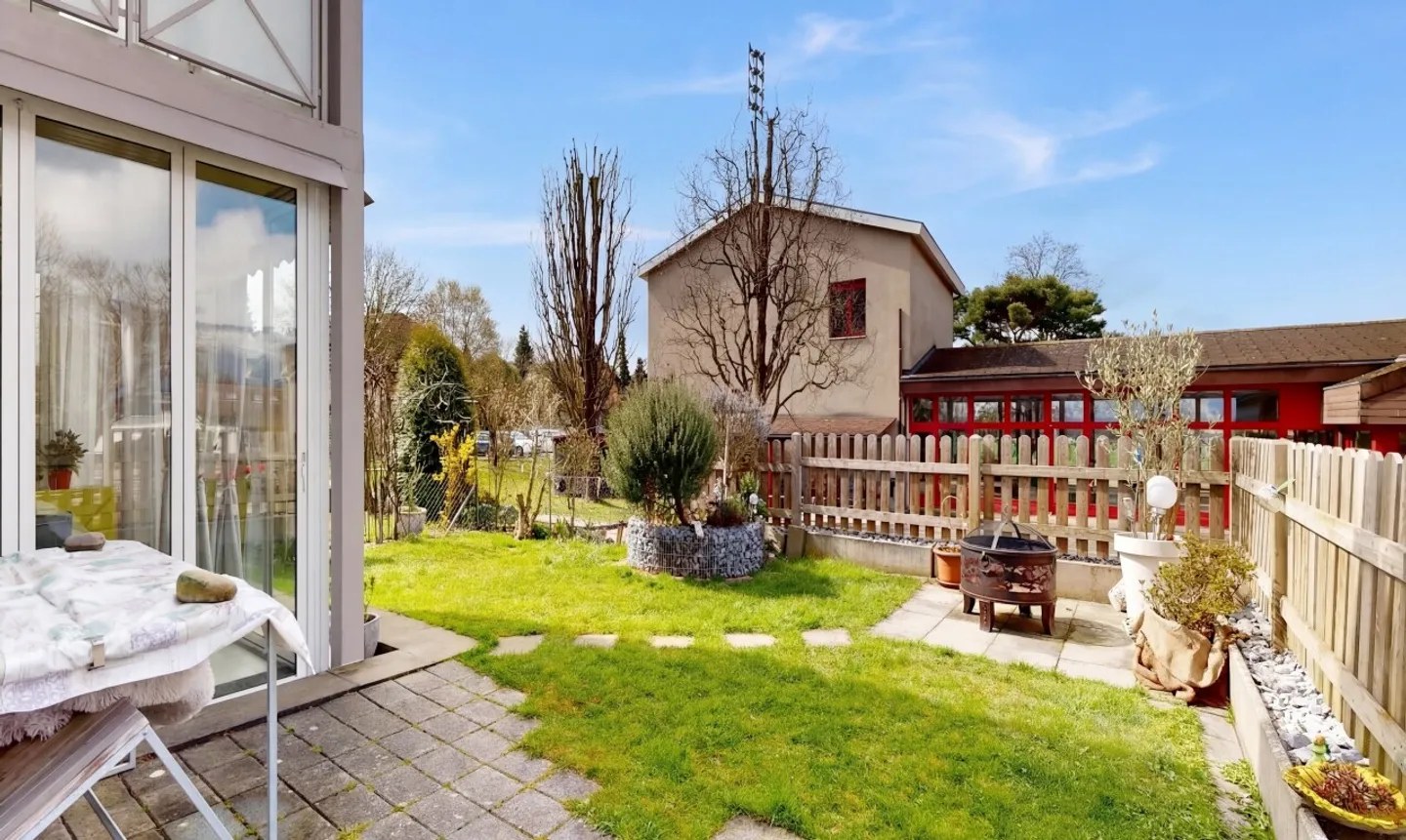 Il tuo nuovo appartamento giardino in un tranquillo quartiere familiare - Foto 3 di 11
