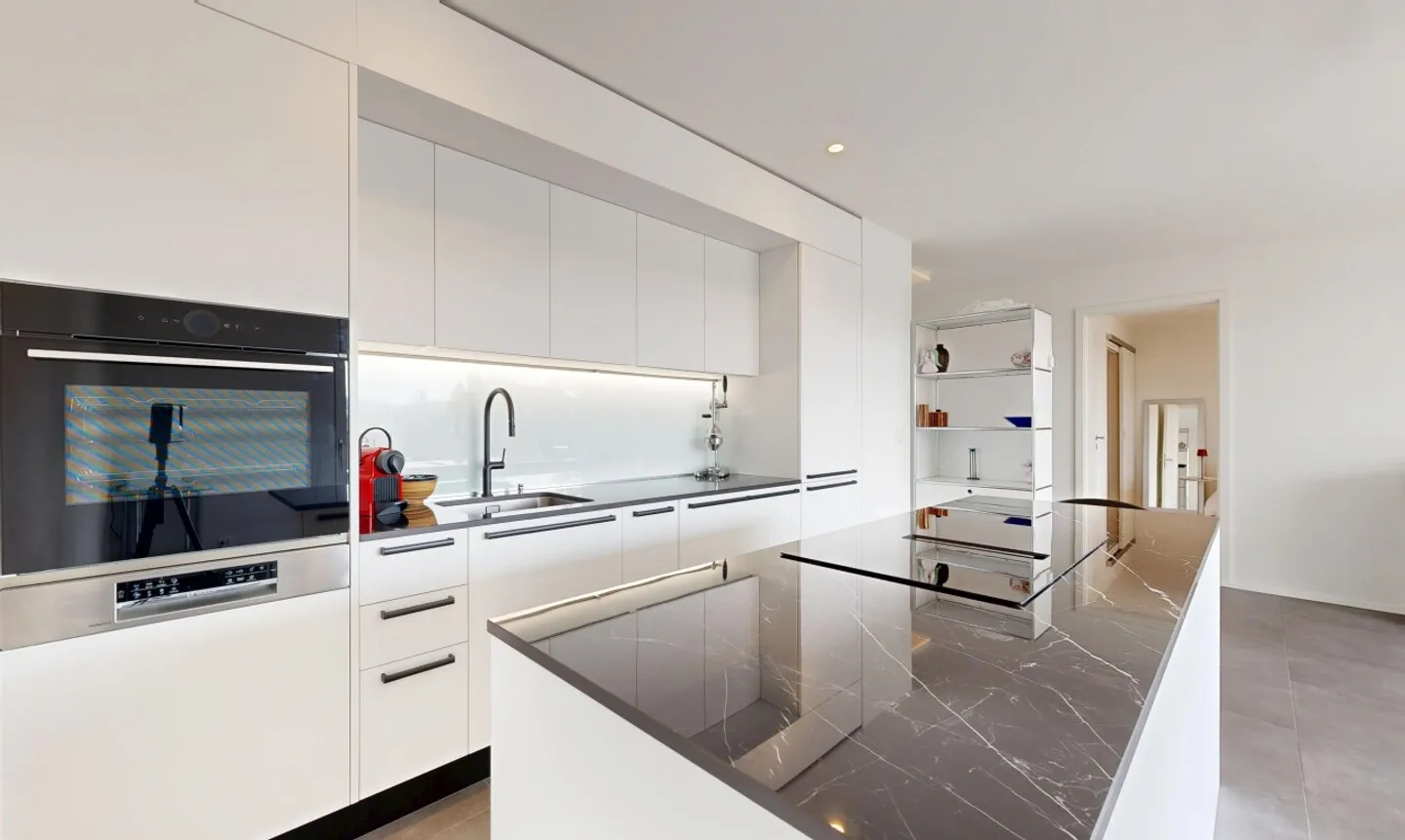 Appartamento Contemporaneo con Balcone - Foto 9 di 11