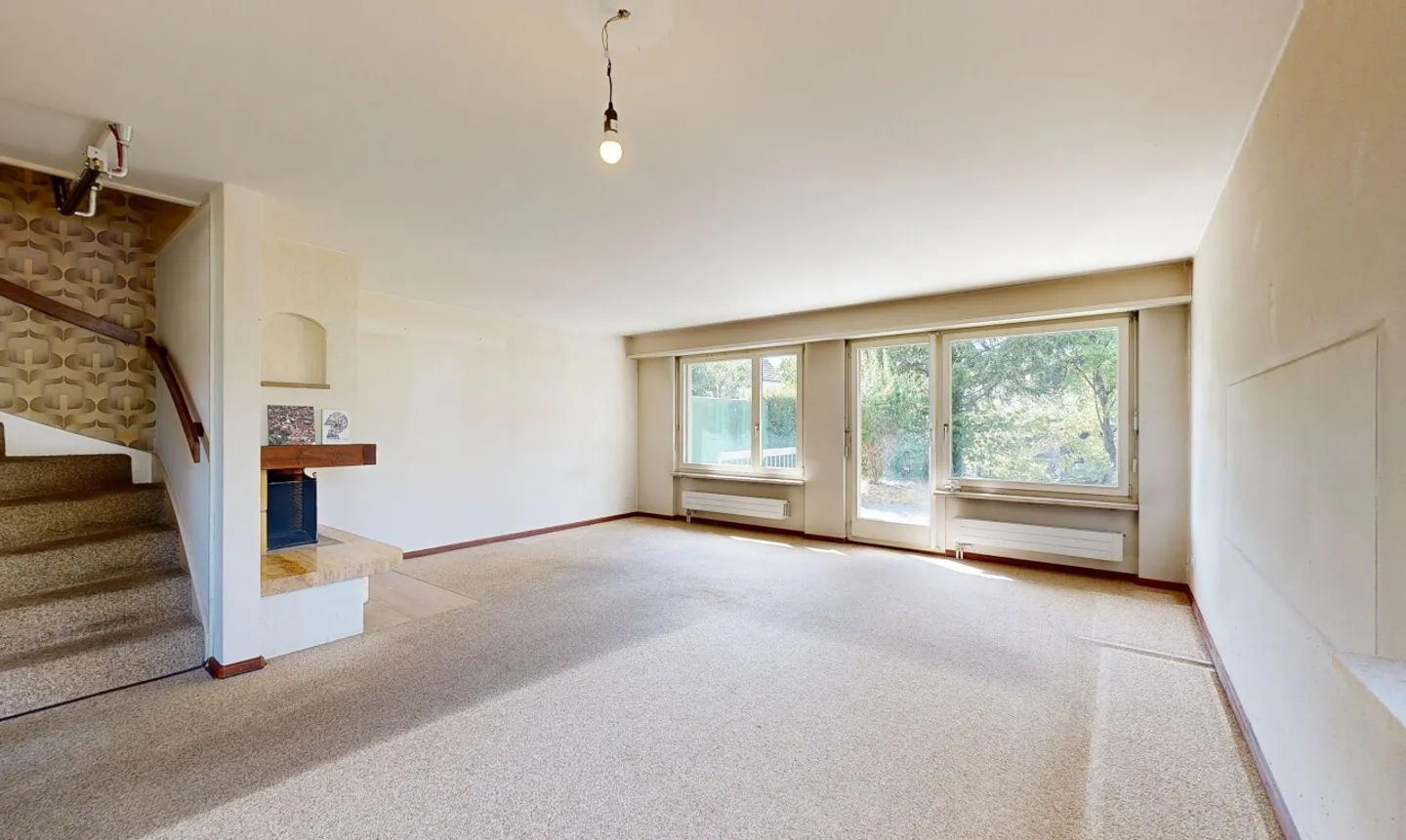 Semi-Detached House with Garden and Great Design Potential - Photo 2 of 11