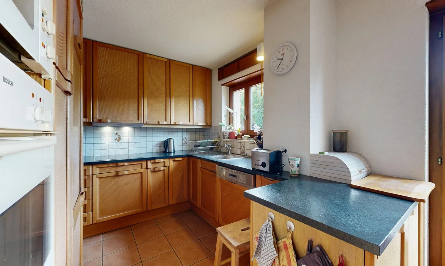 Angenehme Villa mit einem angelegten Garten, ohne Einsicht - Foto 5 von 11