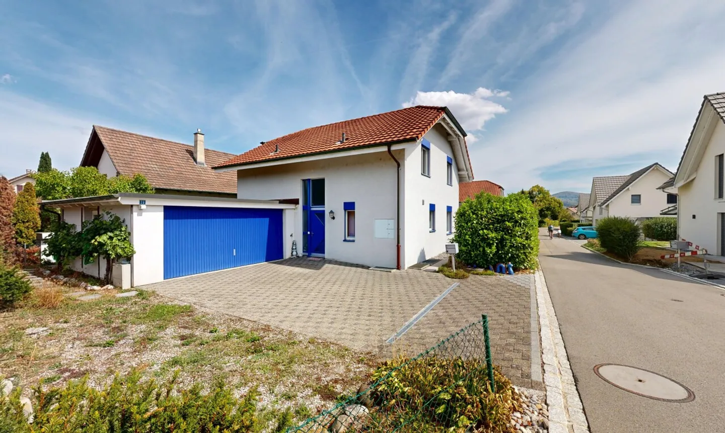 Grosszügiges Zuhause mit Garten, Garage und viel Raum - Photo 1 of 11