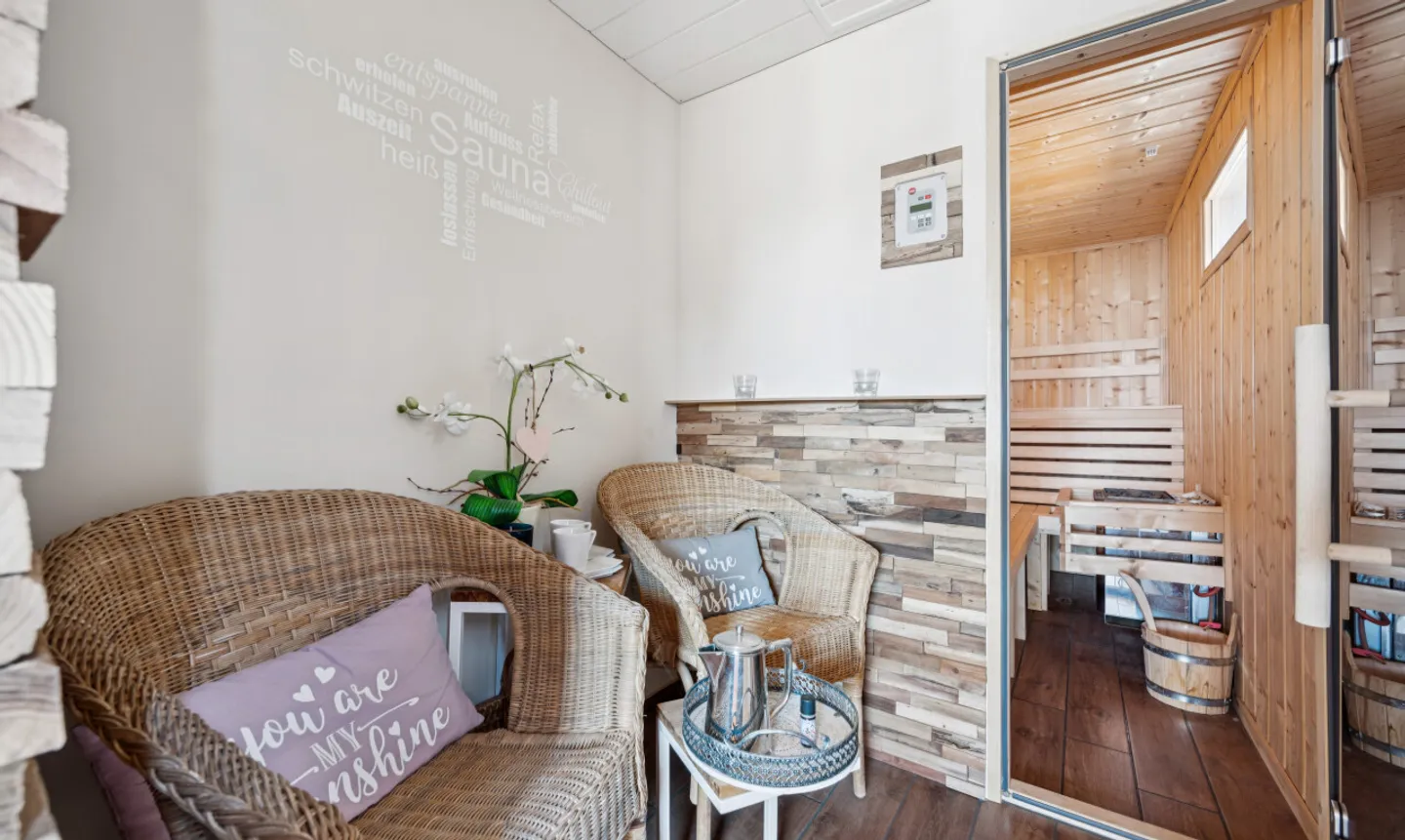Charmantes Familienhaus mit Wellness - Foto 10 von 11