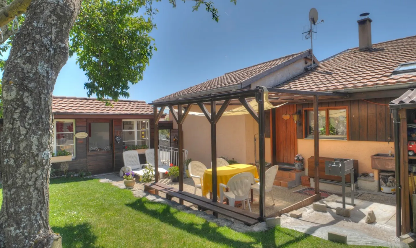 Incantevole casa di villaggio a Lignerolle - Foto 2 di 11