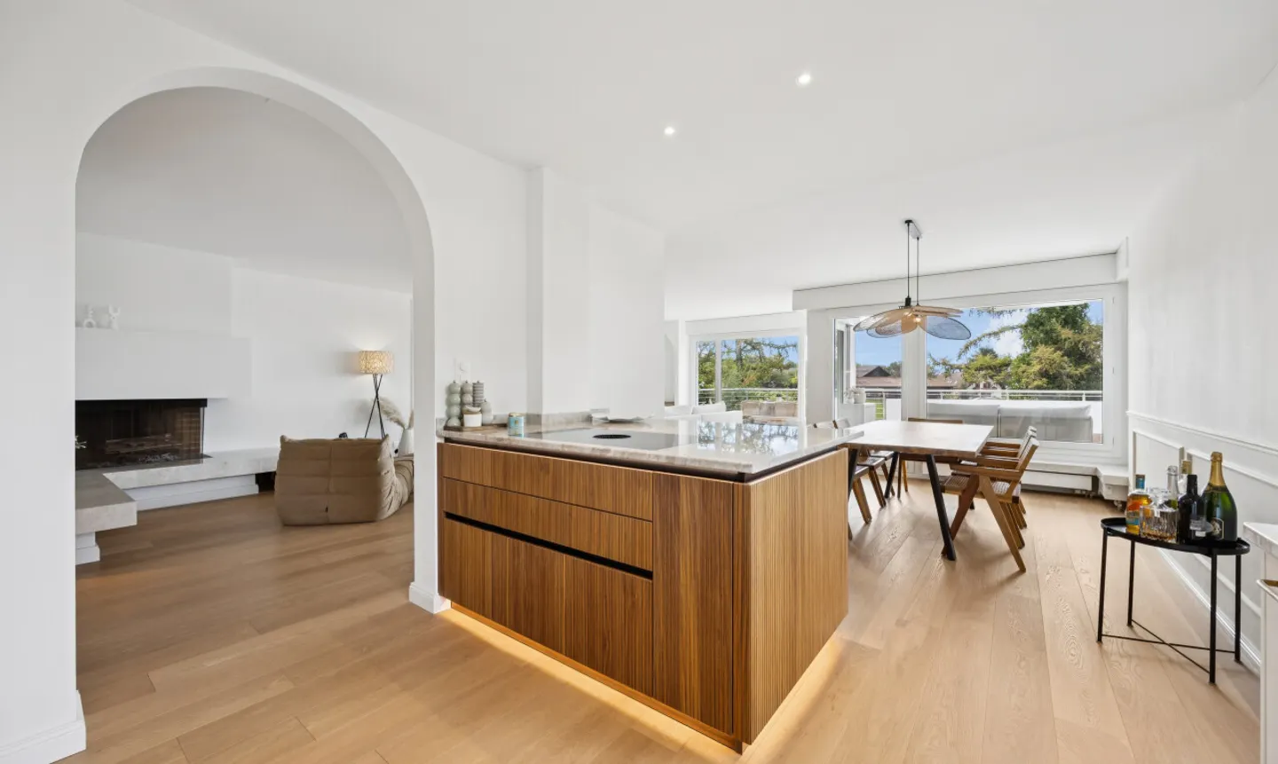 Appartement exclusif de 4,5 pièces avec vue panoramique dégagée - Photo 8 sur 11