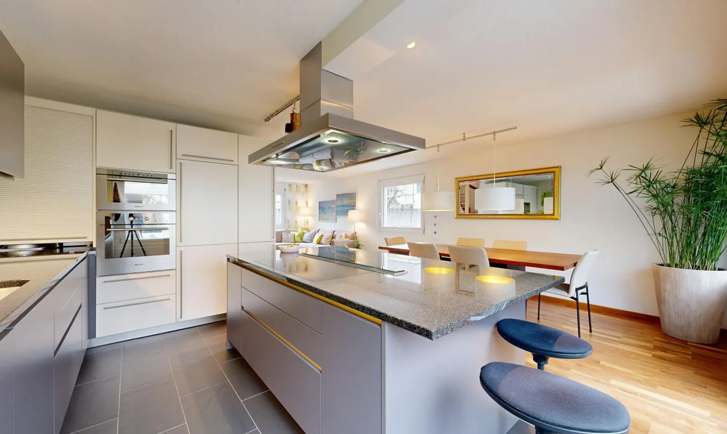 Family Home with Garden & Space - Photo 9 of 11