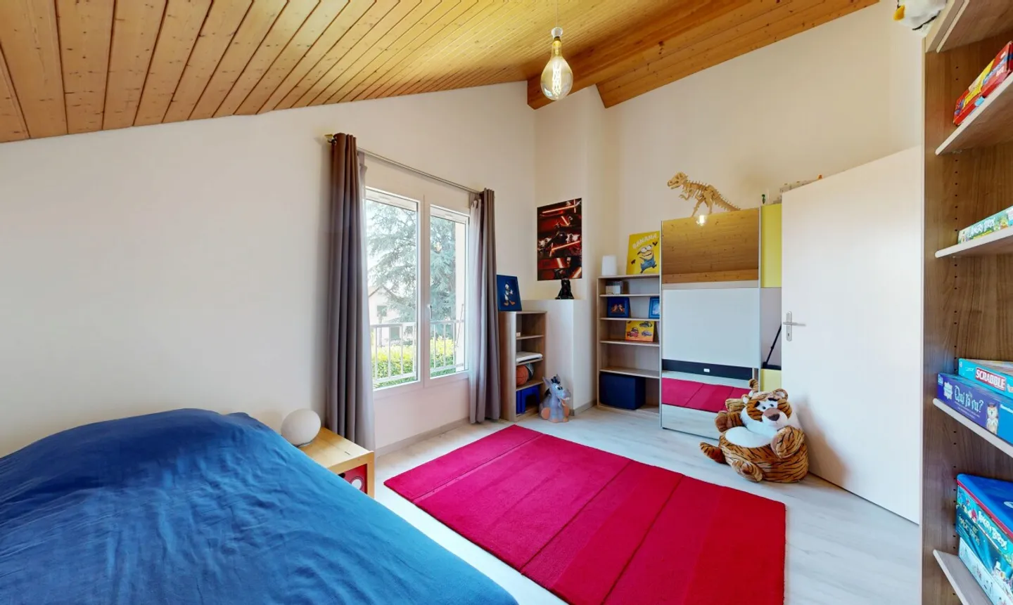 Superbe maison individuelle de 5.5p avec piscine chauffée - Photo 8 sur 13
