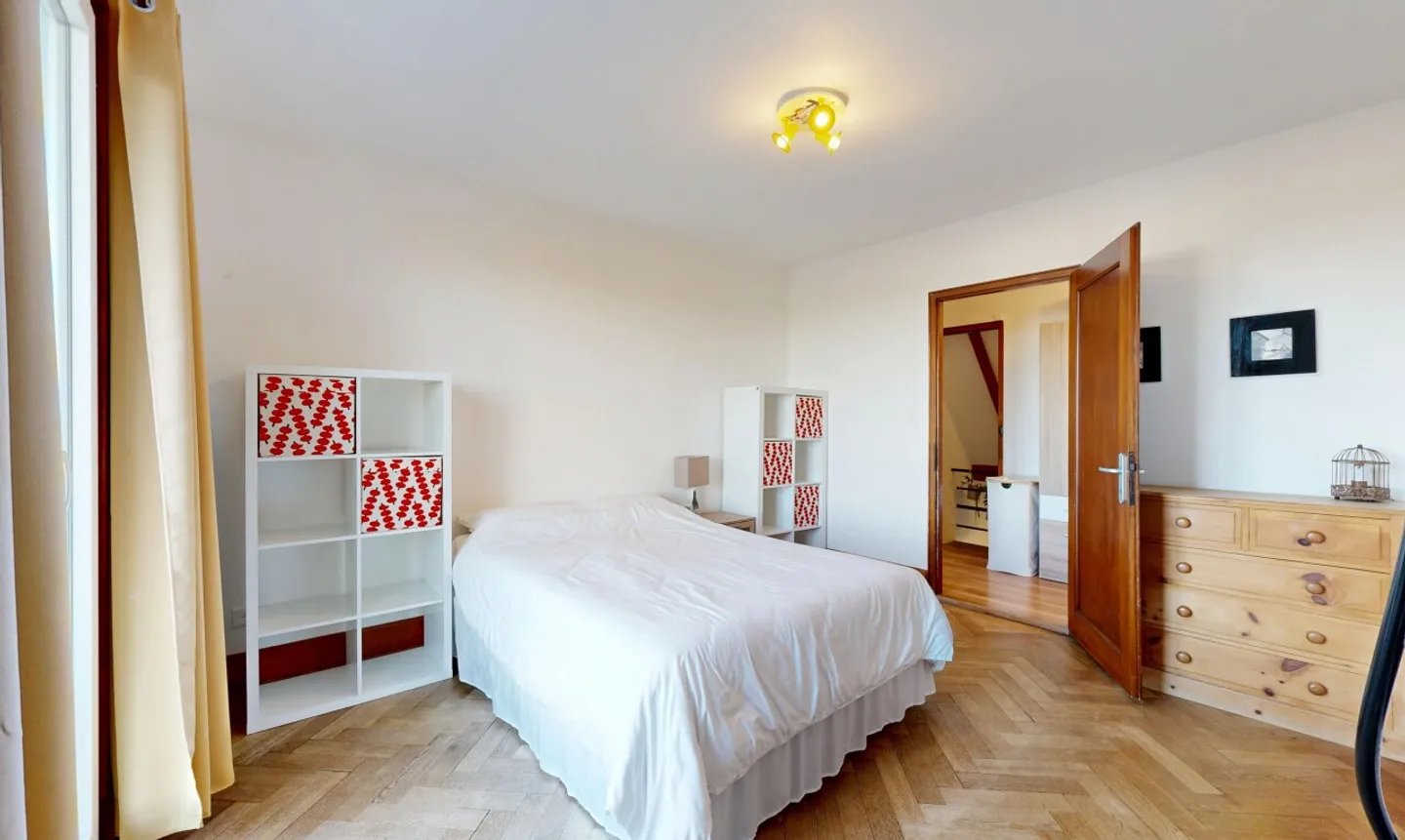 Villa 8 camere a Cortaillod: volumi eccezionali e 4 camere da letto - Foto 11 di 13