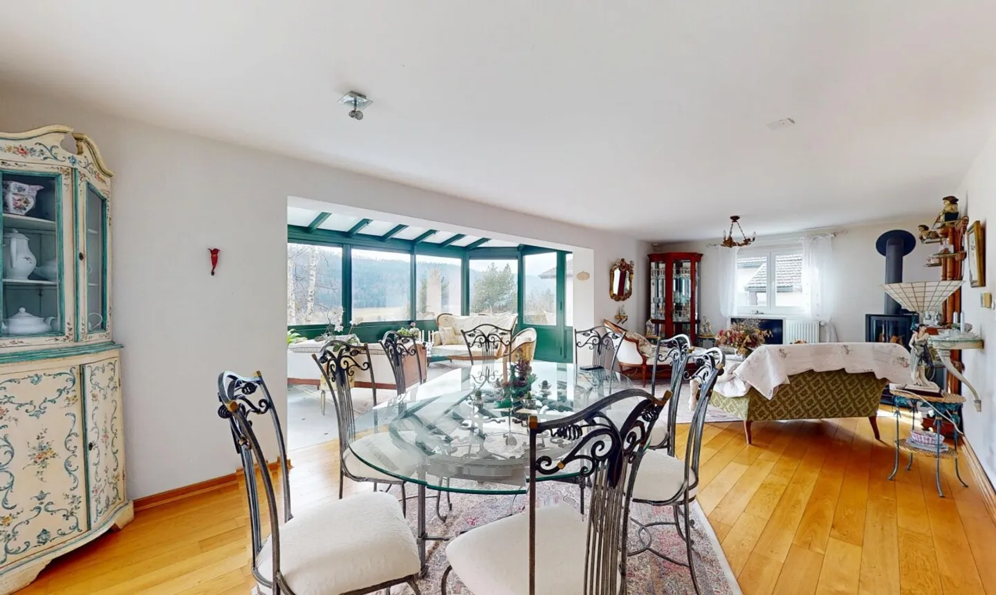 Stunning detached house with large garden and unobstructed view - Photo 4 of 13