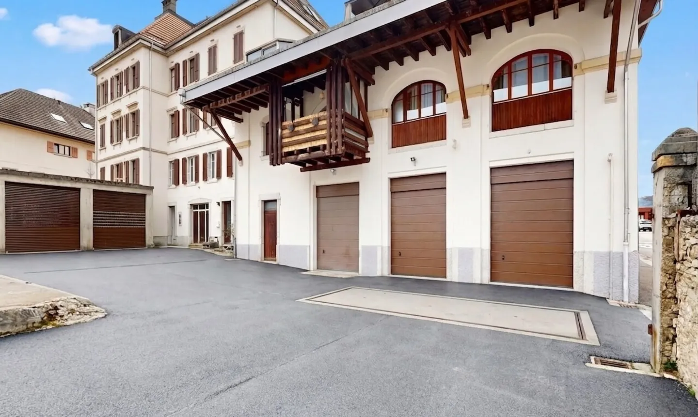 Edificio con eccellente rendimento ben mantenuto! - Foto 1 di 11