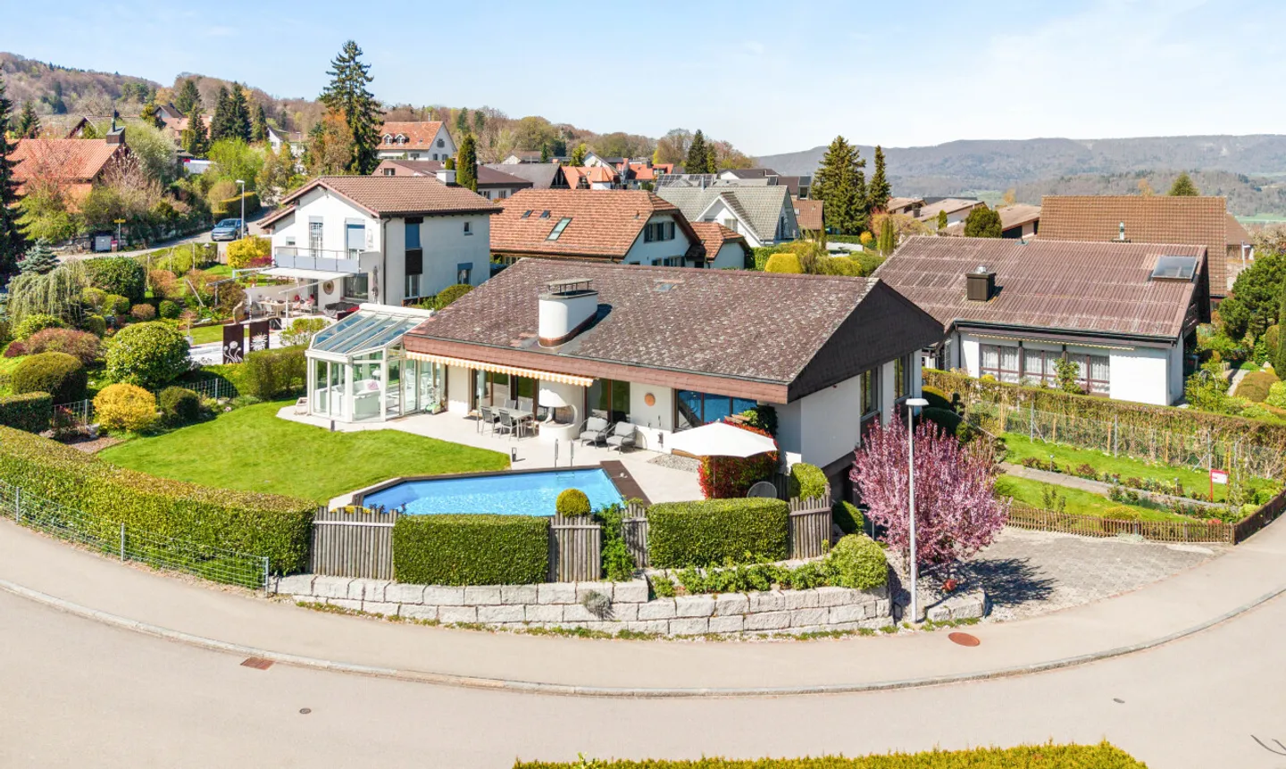 Family Paradise with Pool - Photo 1 of 11