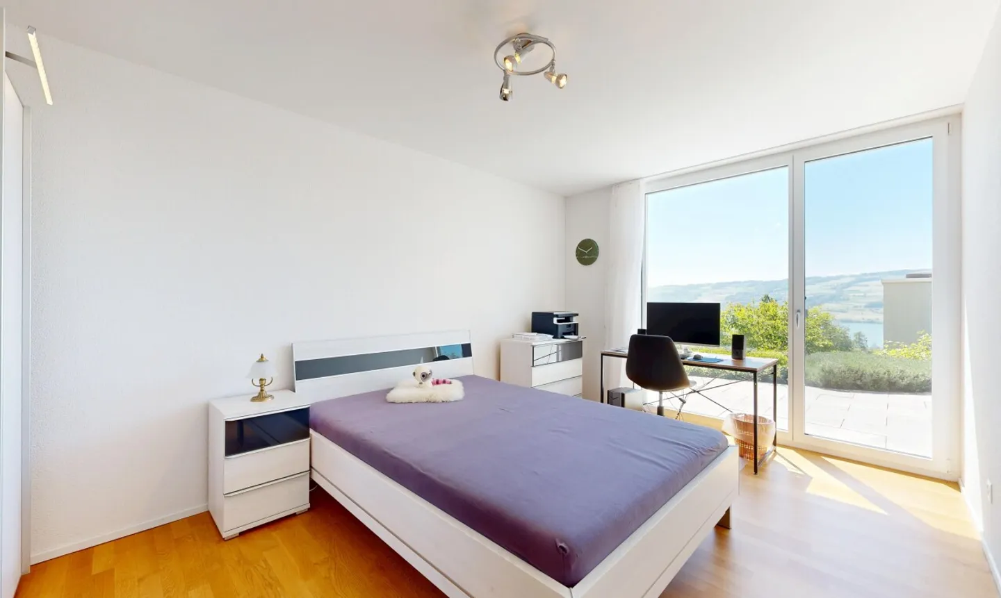 Modernes Einfamilienhaus mit Seesicht, Terrasse &amp; viel Komfort - Photo 8 sur 13