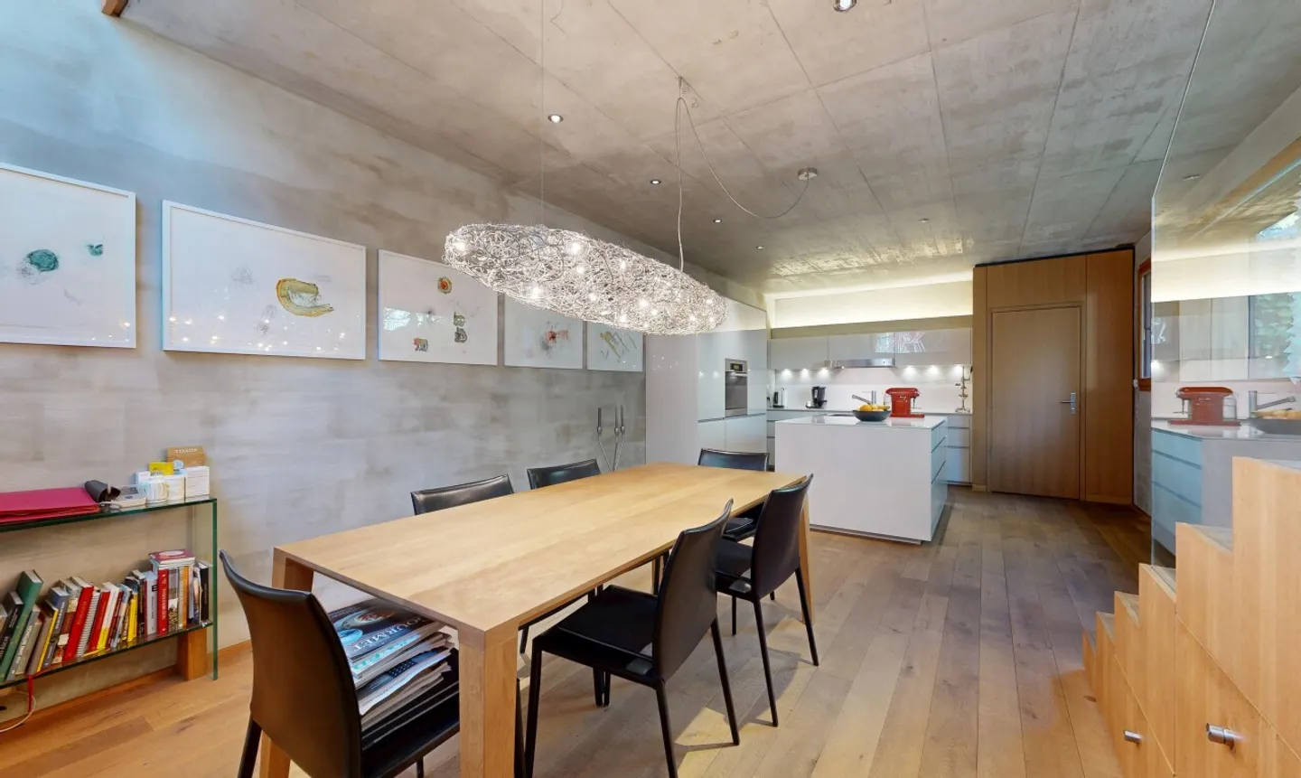 Casa moderna con giardino, ascensore per parcheggio e atmosfera confortevole - Foto 5 di 13