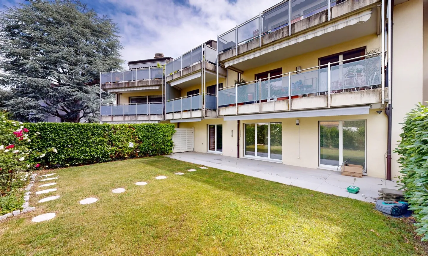 Spacious Garden Apartment in Morges - Photo 1 of 11
