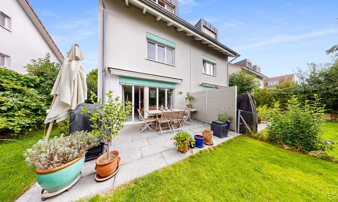 Well-maintained 5-room semi-detached family house in a family-friendly location - Photo 3 of 11