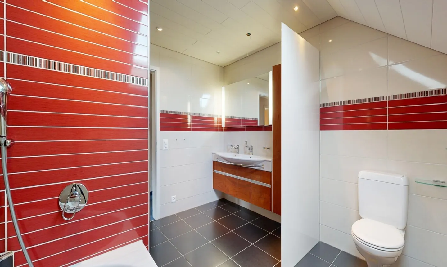 Maison individuelle spacieuse de 6 pièces dans une impasse calme - Photo 10 sur 11