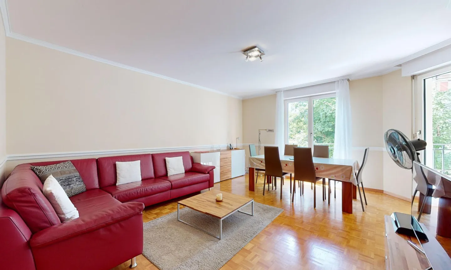 Surrounded by greenery - Photo 1 of 13