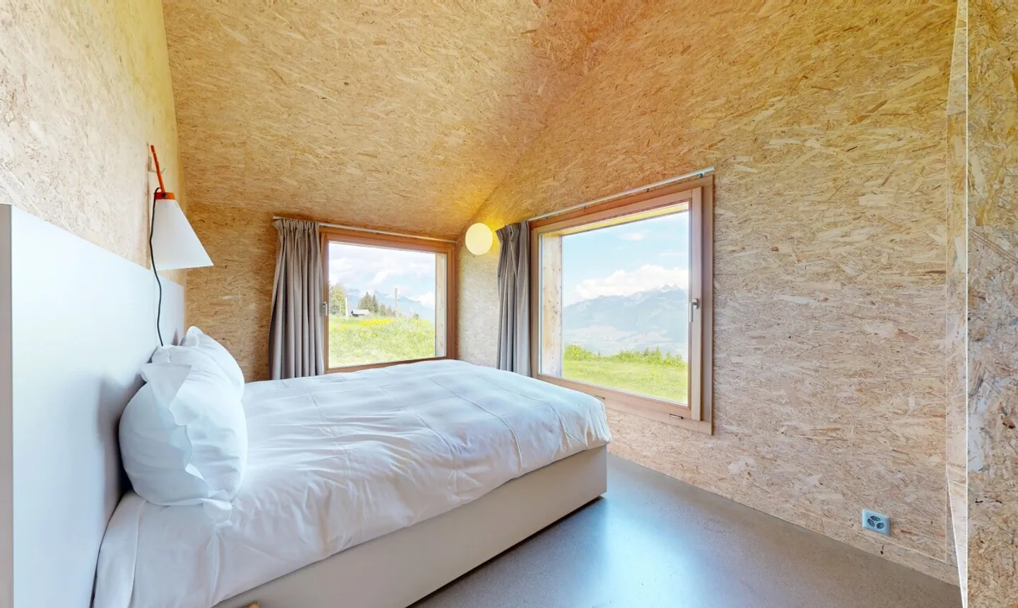 Architectural Chalet with Stunning Views - Photo 7 of 11