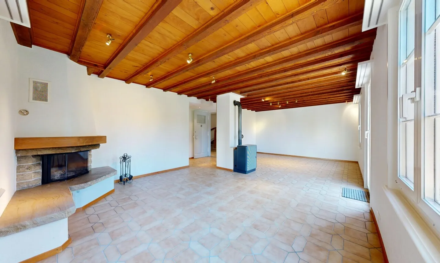 Affascinante casa degli anni '20 con ampio giardino privato - Foto 3 di 11