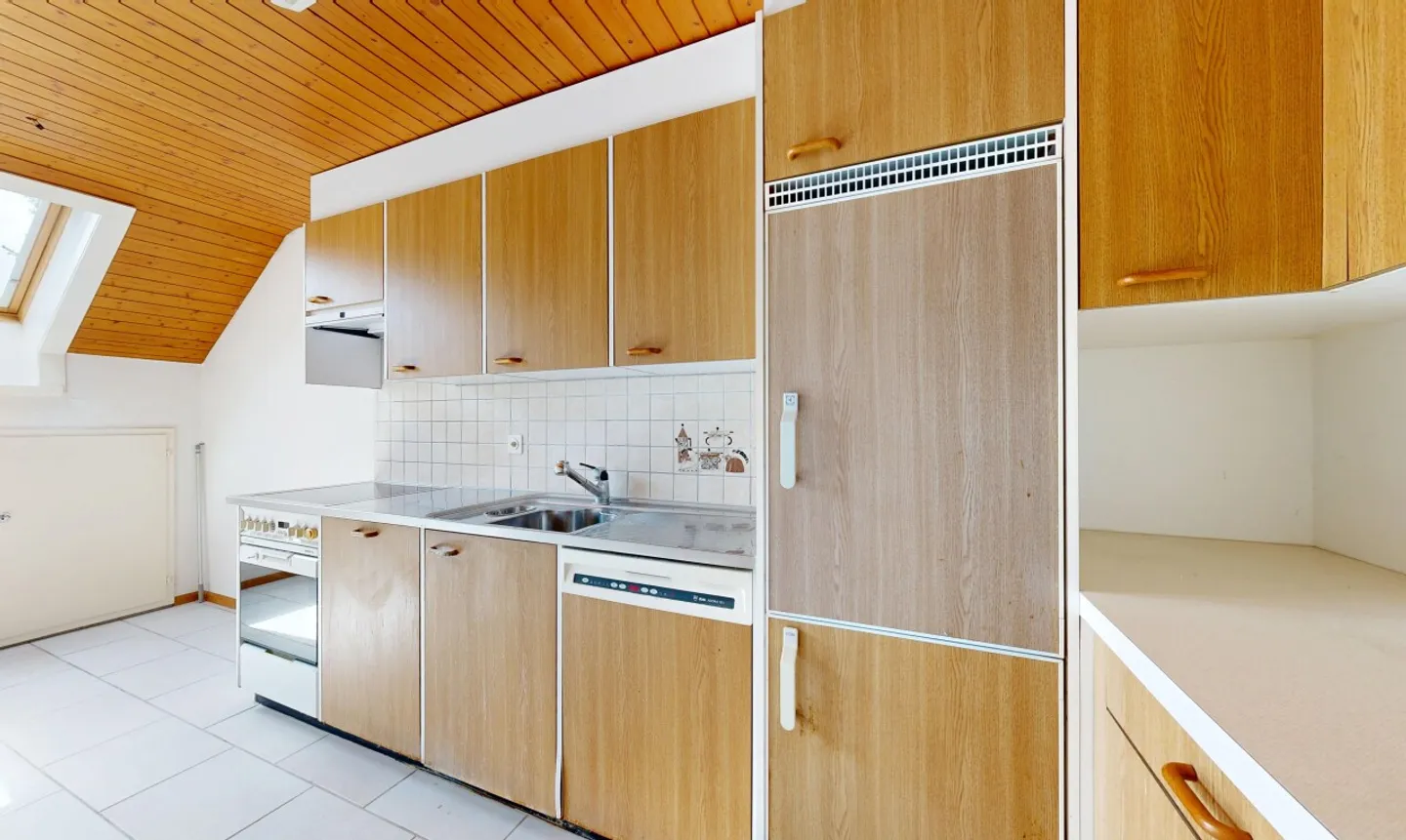 Appartement lumineux et bien entretenu de 2,5 pièces dans un emplacement attrayant à Arlesheim - Photo 7 sur 11