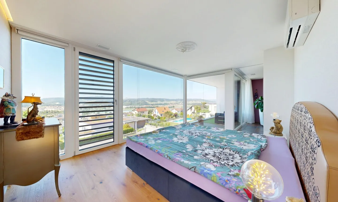 Architecture, View and Living Comfort at the Highest Level - Photo 8 of 11