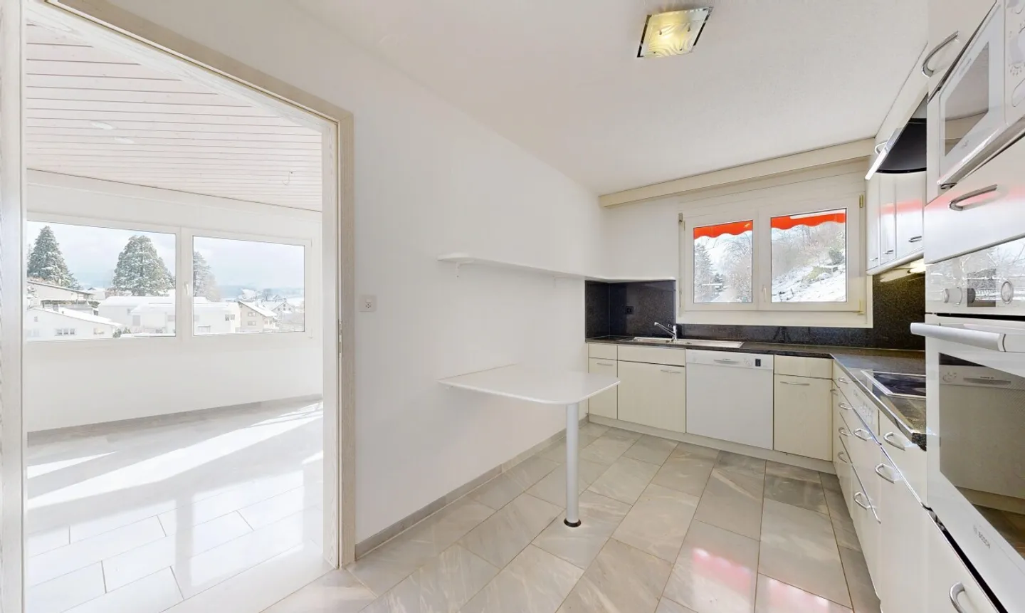 Appartamento spazioso con vista mozzafiato - Foto 7 di 13