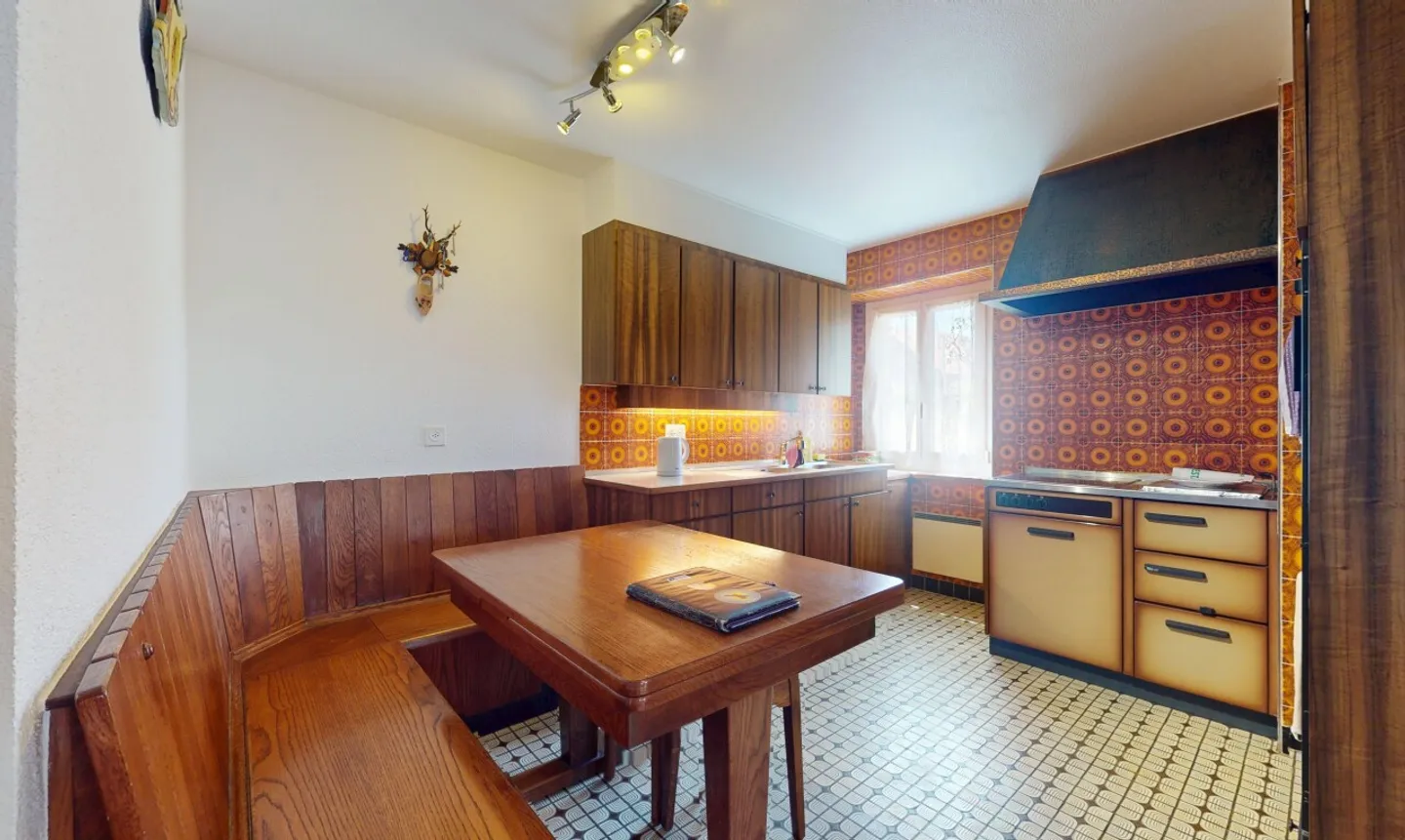 Family home to renovate with unique building potential in Fey - Photo 8 of 13