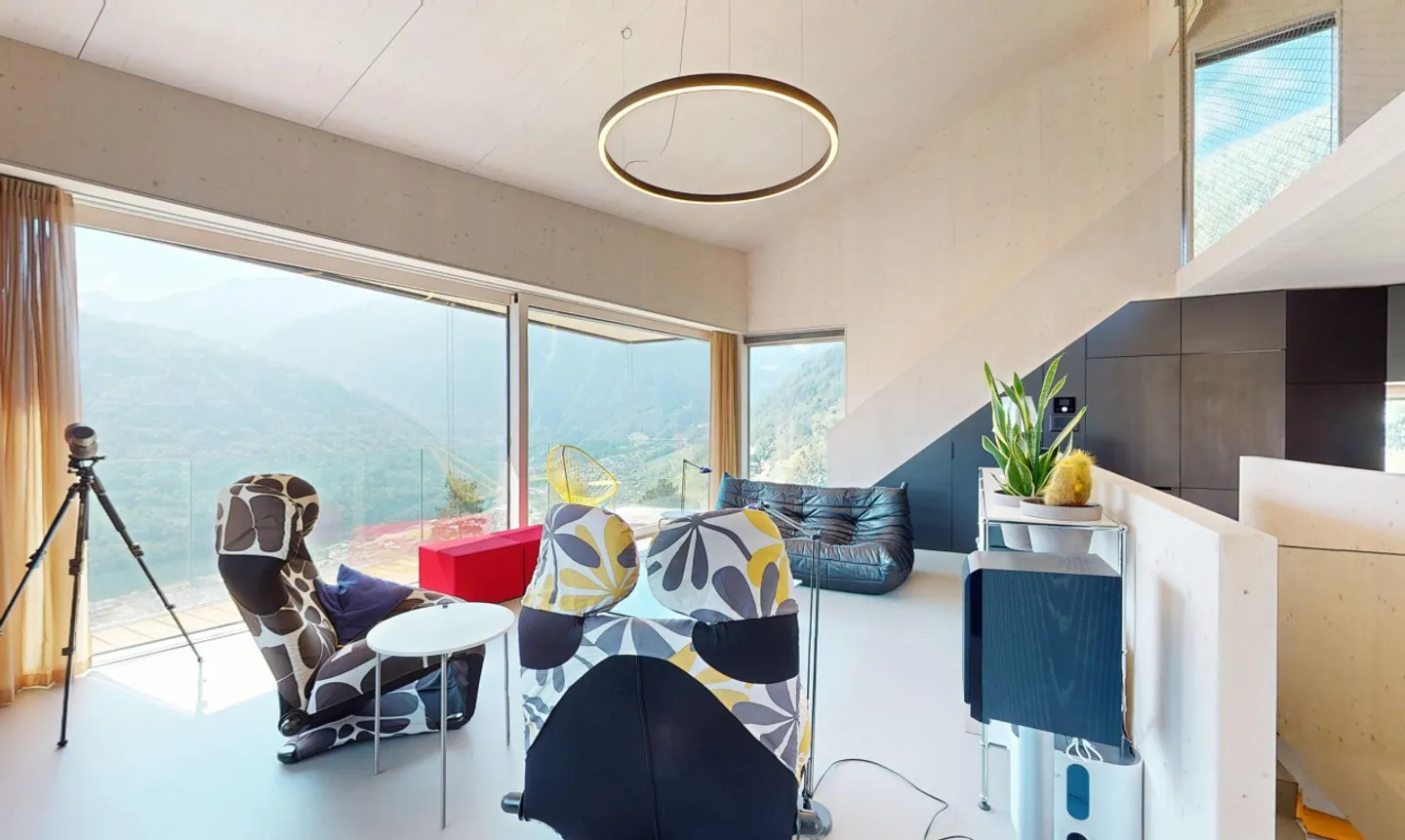 Architektenvilla - Zeitgenössische Eleganz mit atemberaubendem Blick - Foto 1 von 13