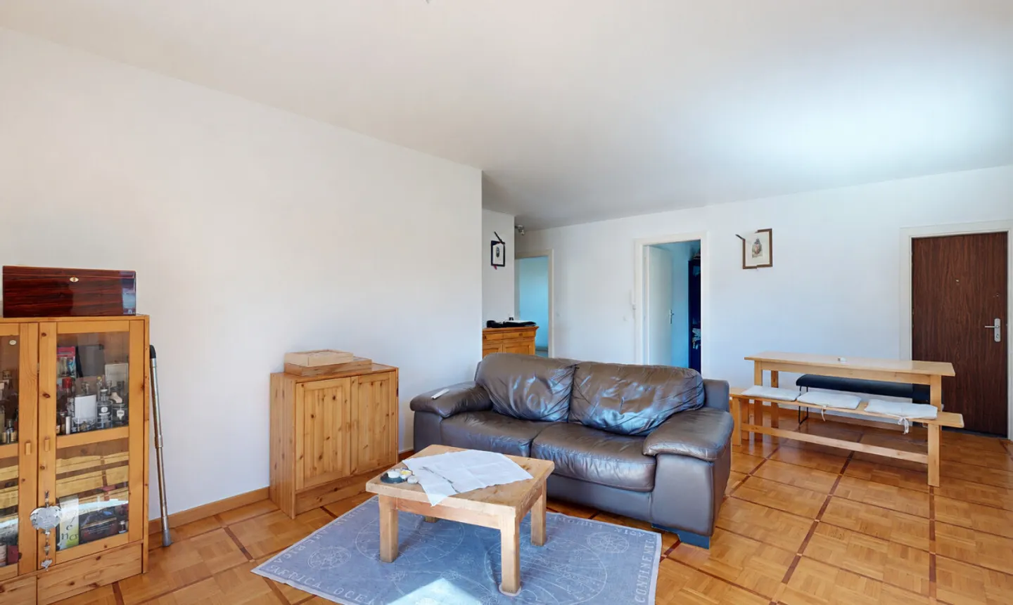 3-Zimmer-Wohnung bezugsfertig mit nach Süden ausgerichtetem Balkon in Nyon - Foto 3 von 11