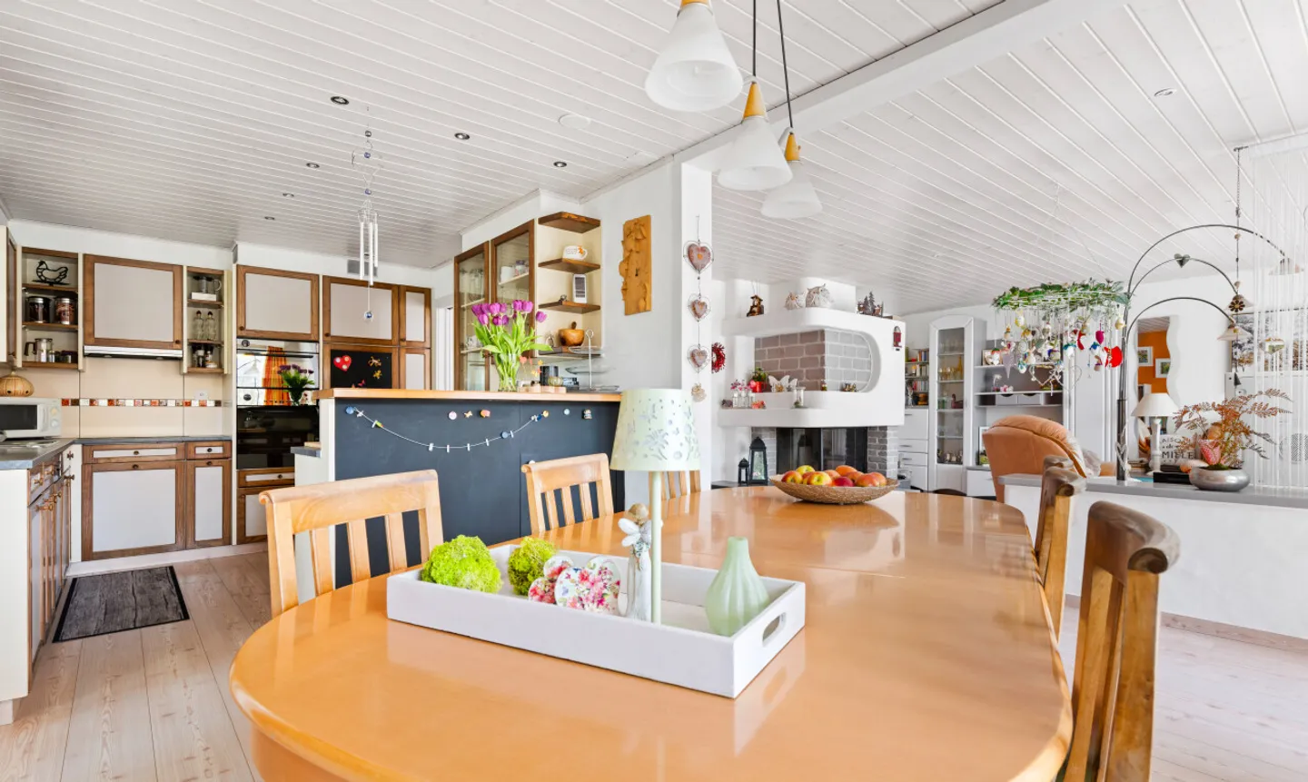 Geräumiges Familienhaus mit Garten in ruhiger Umgebung - Foto 7 von 13