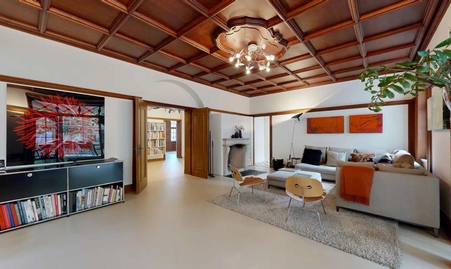 Ampio appartamento di 6 stanze con fascino storico (in diritto di costruzione) - Foto 3 di 13