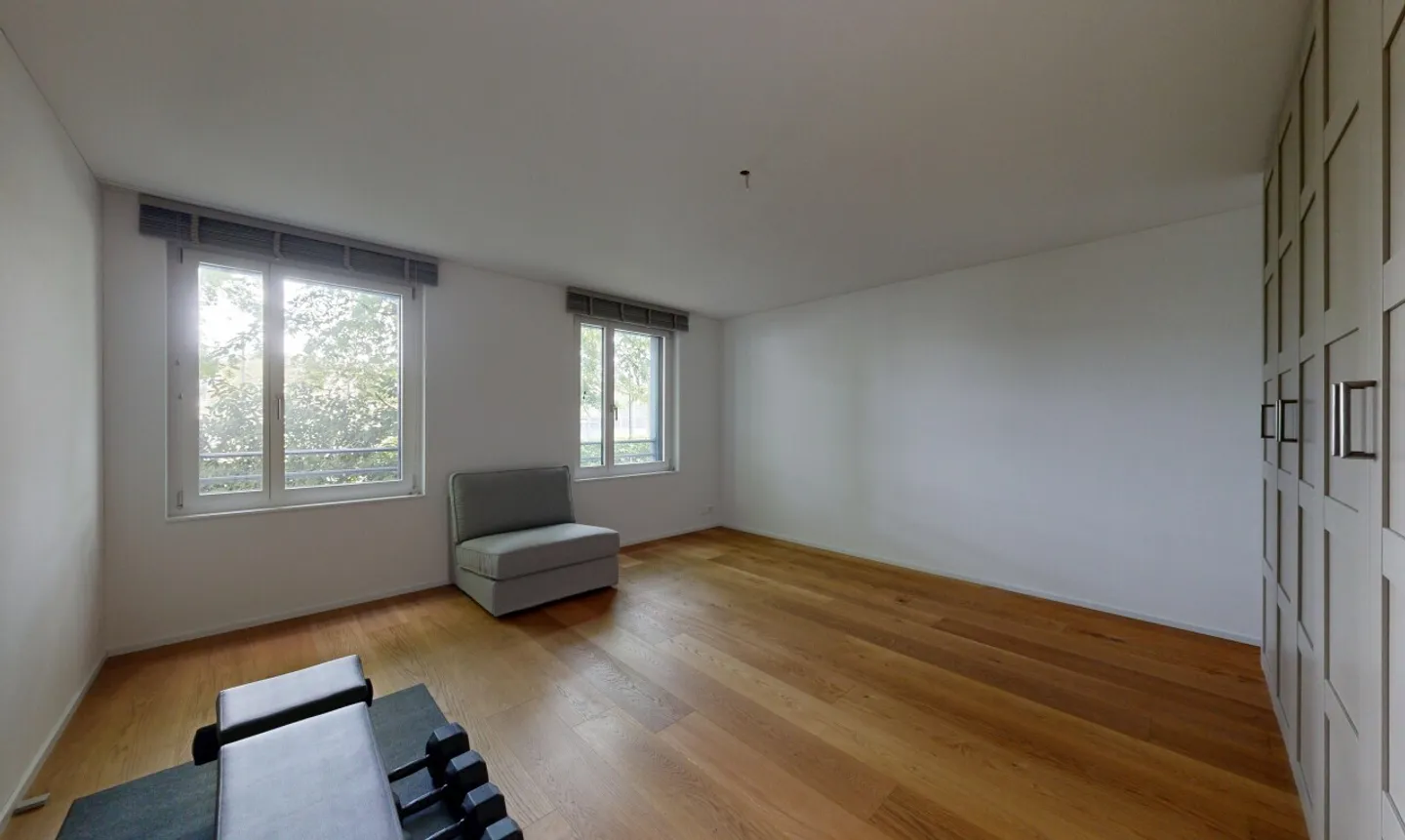 Modern new apartment in family-friendly location of Uster - Photo 9 of 11