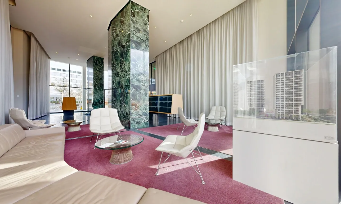 Moderne 2.5-Zimmer-Wohnung mit Skyline Flair - Photo 3 of 11