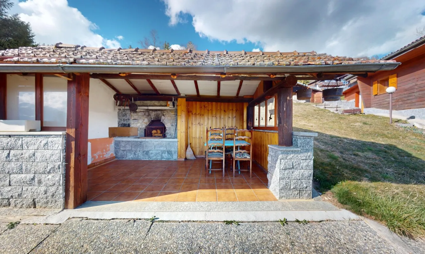 Charming chalet with vast land and breathtaking view in Savièse - Photo 5 of 13