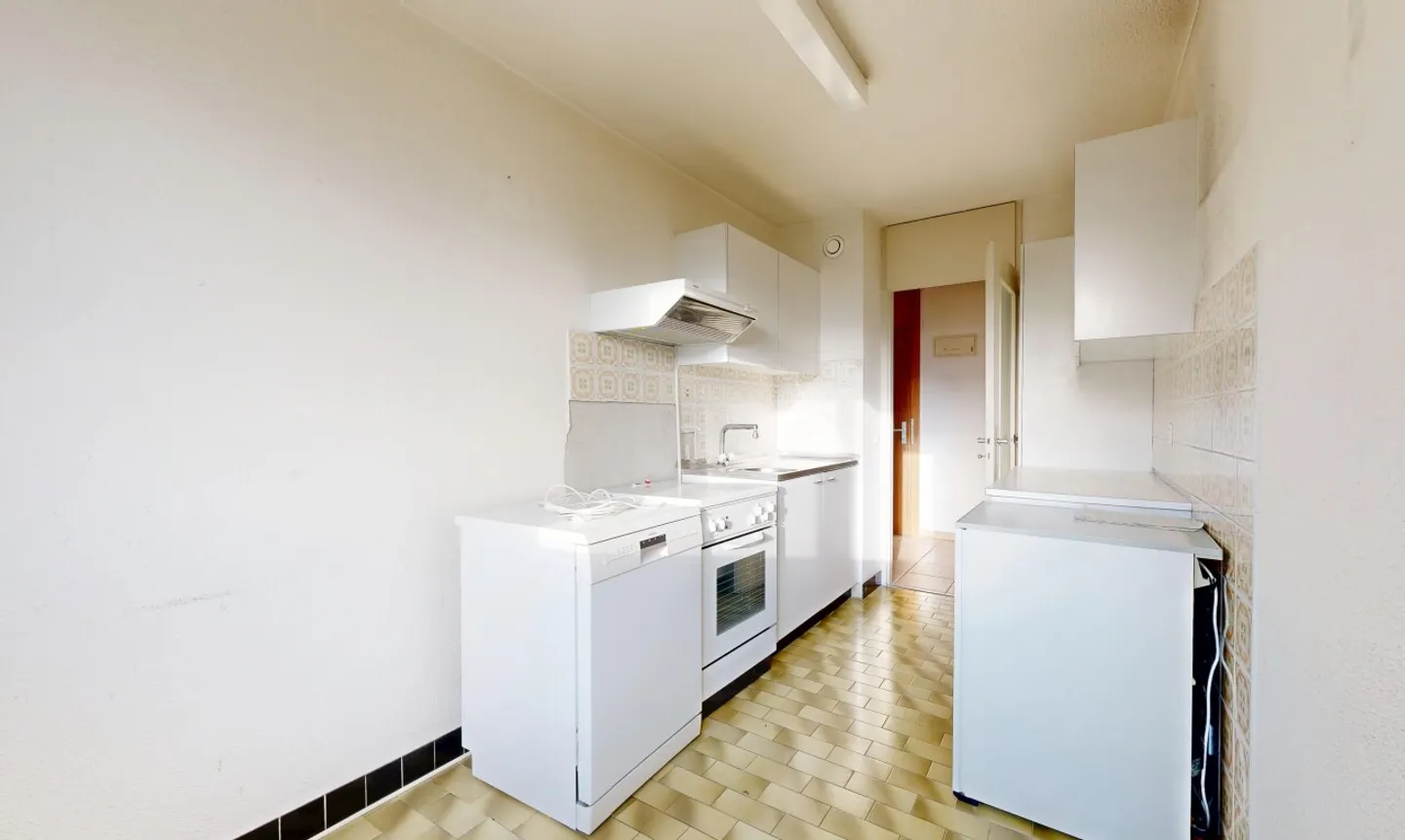 3.5-room penthouse with two balconies, very well located - Photo 4 of 11