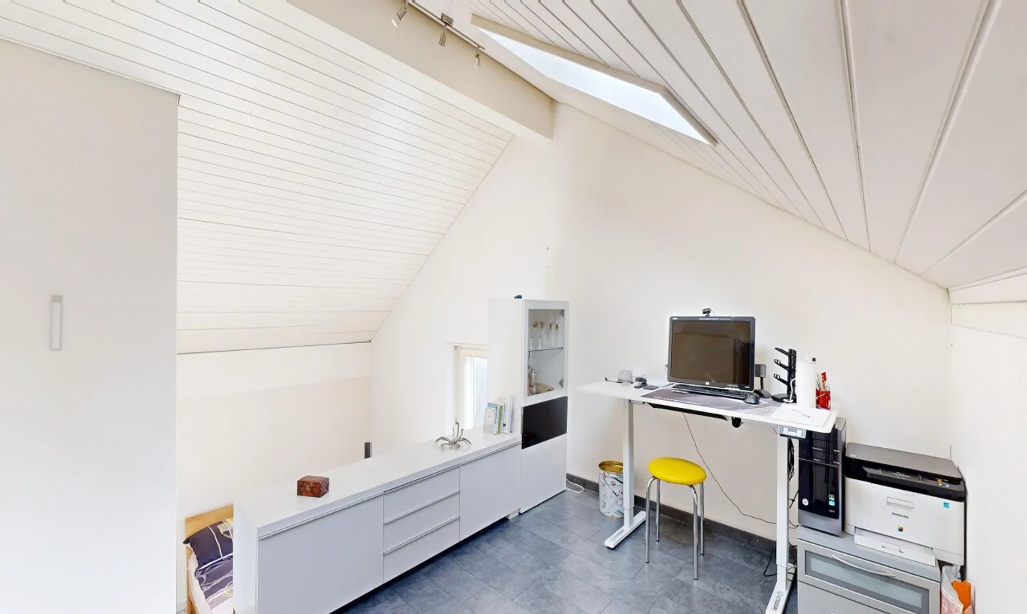 Semi-Detached House in Macolin – High Potential and Prime Location - Photo 7 of 11