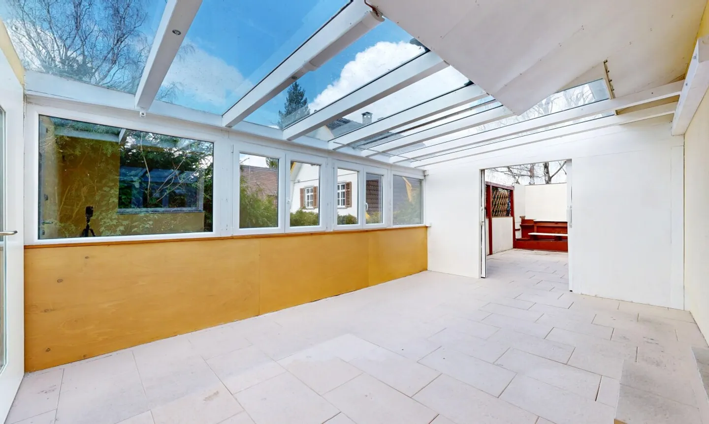 Einfamilienhaus mit Einliegerwohnung in ruhiger aber zentraler Lage - Photo 3 of 11