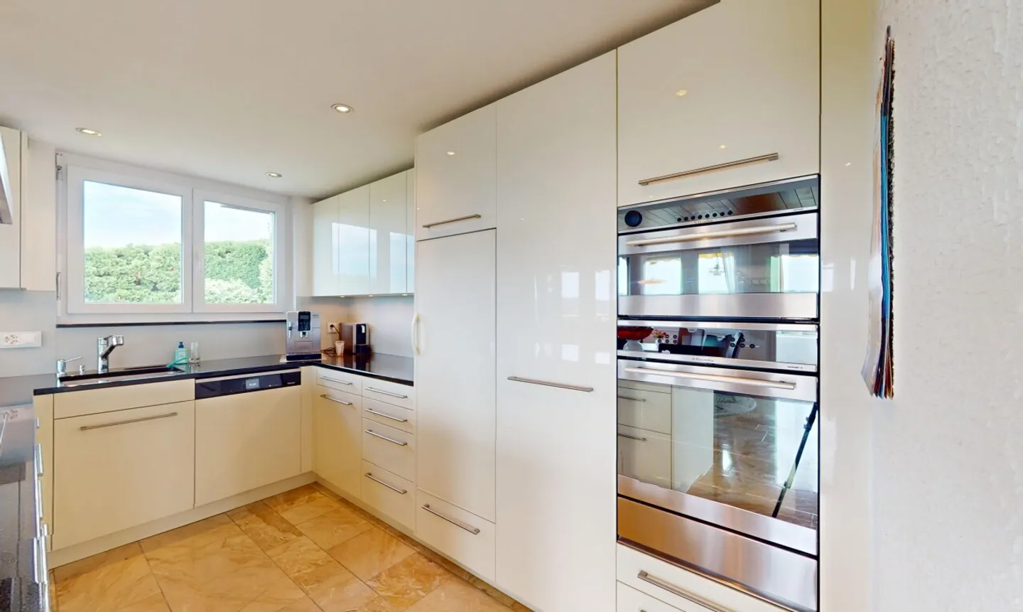 189 m2 grosse Terrassenwohnung mit Garten im idyllischen Rebhang - Photo 8 sur 11