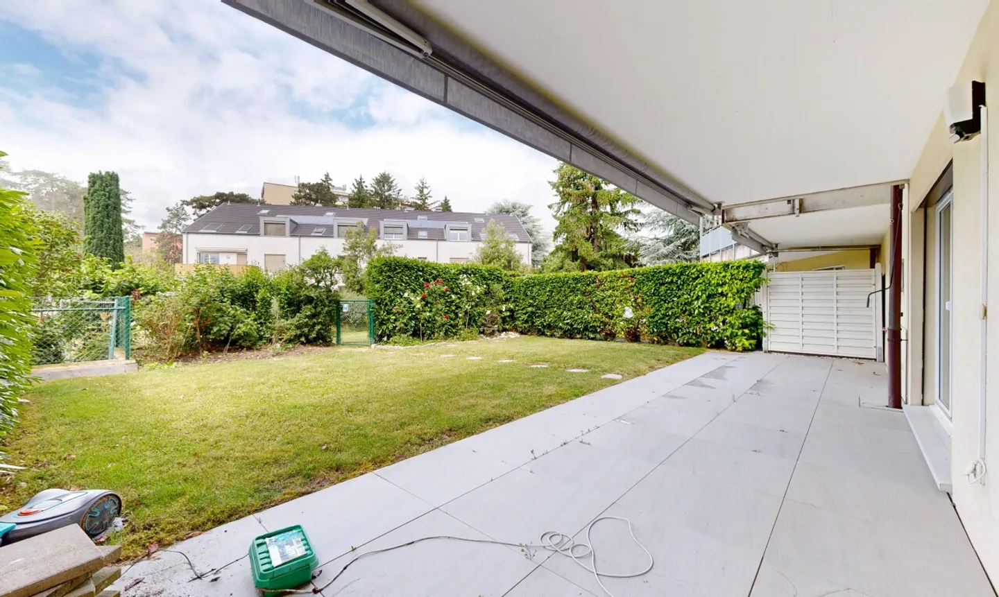 Spacious Garden Apartment in Morges - Photo 4 of 11